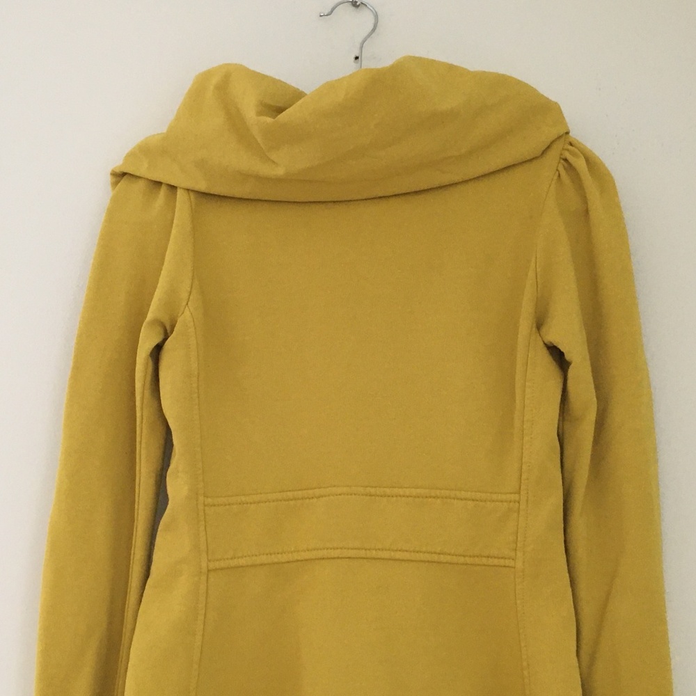 Prairie Underground Short Cloak Hoodie Avocado XS - Picture 2 of 6
